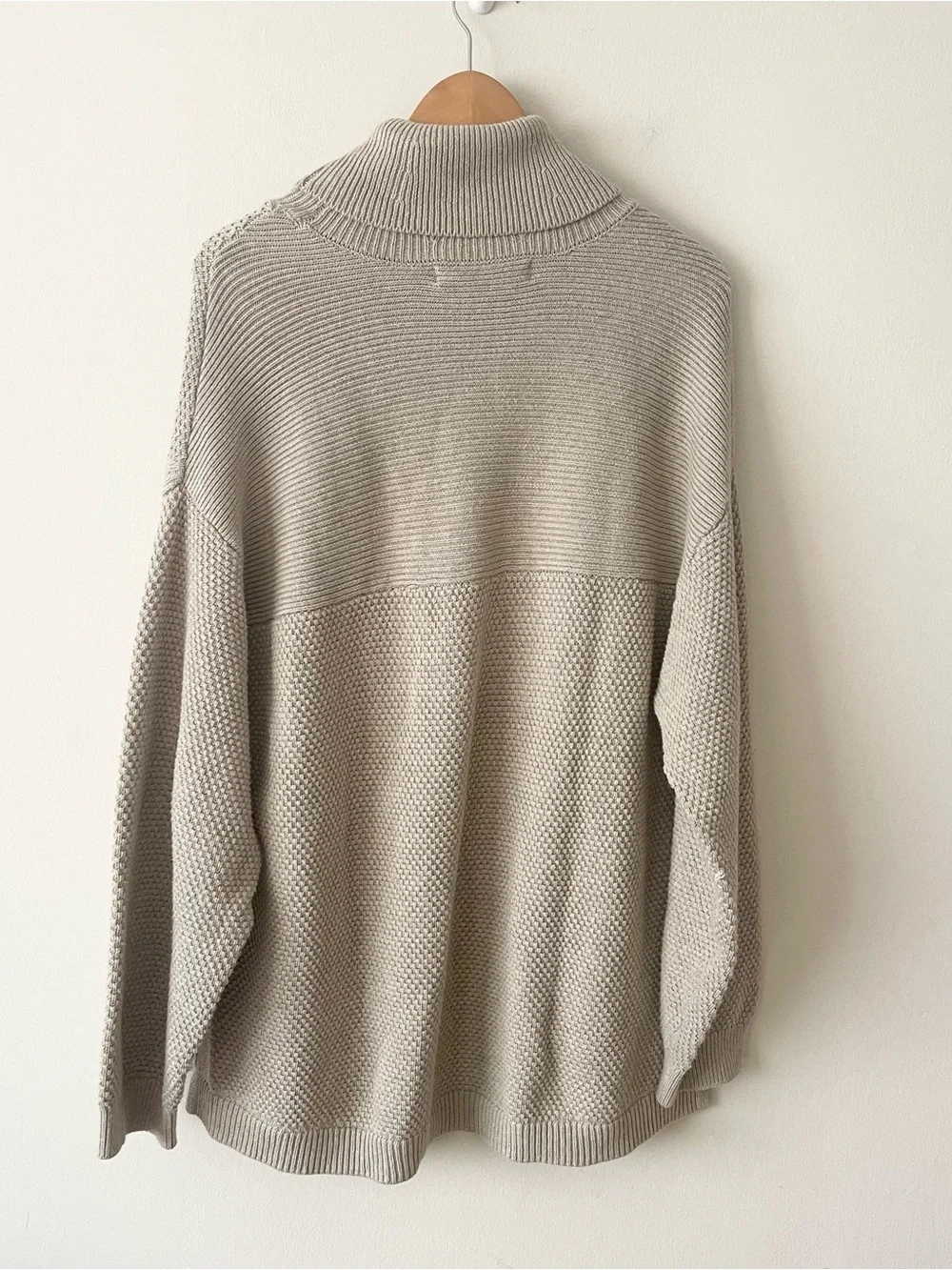 Free People Beach Oversized Turtleneck Knit Sweater Long Sleeve Women’s size S